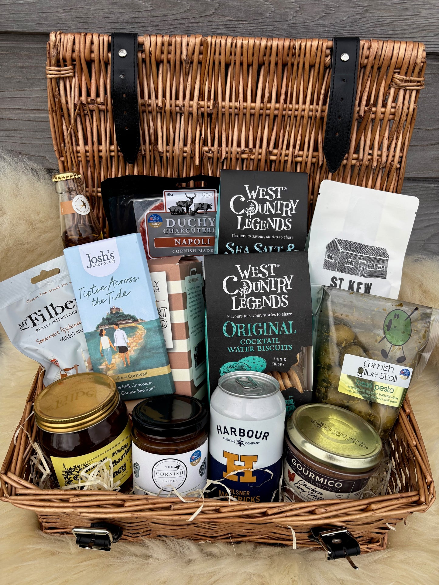 The Farmshop Hamper - Small