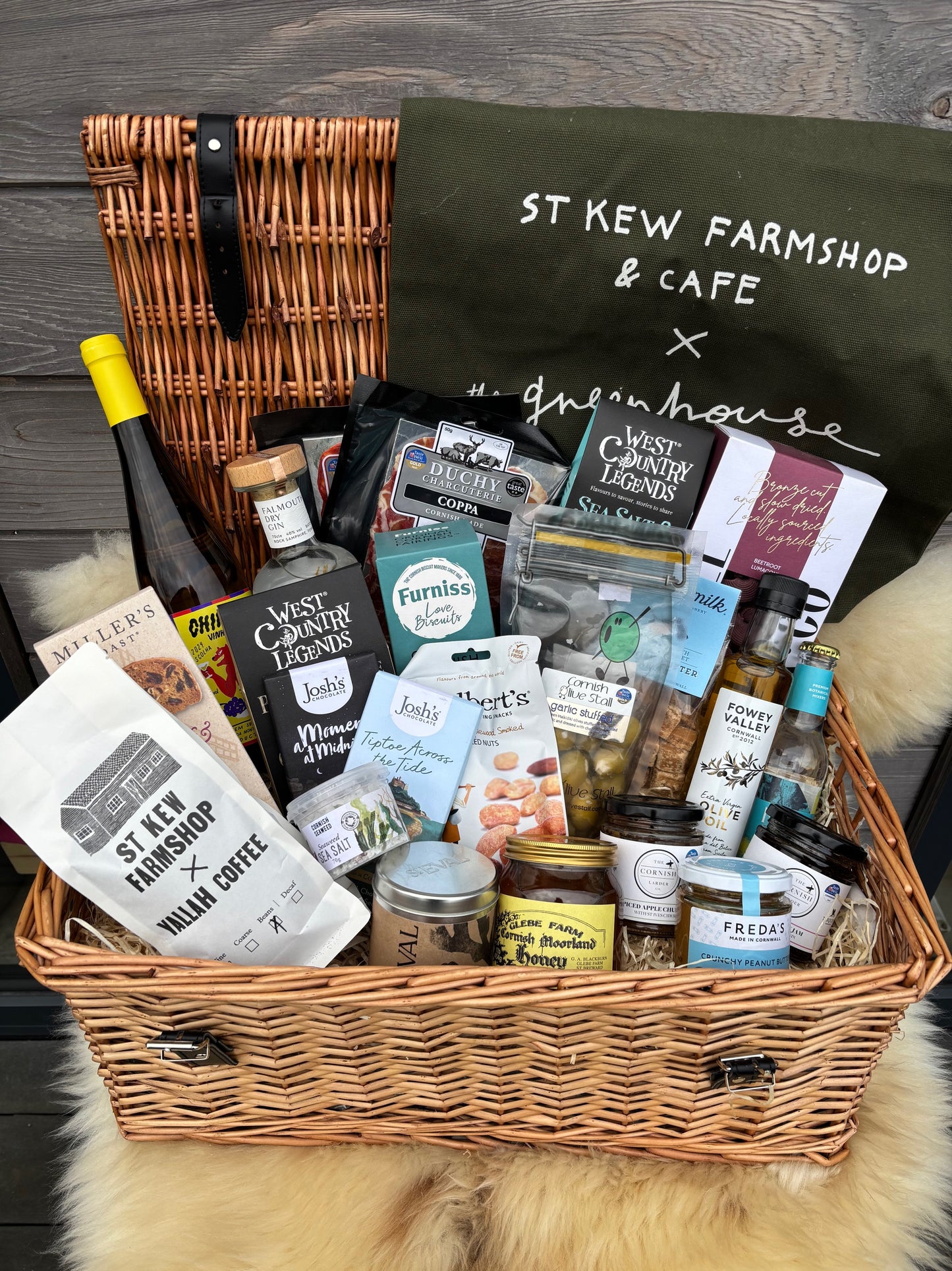 The Farmshop Hamper - Large