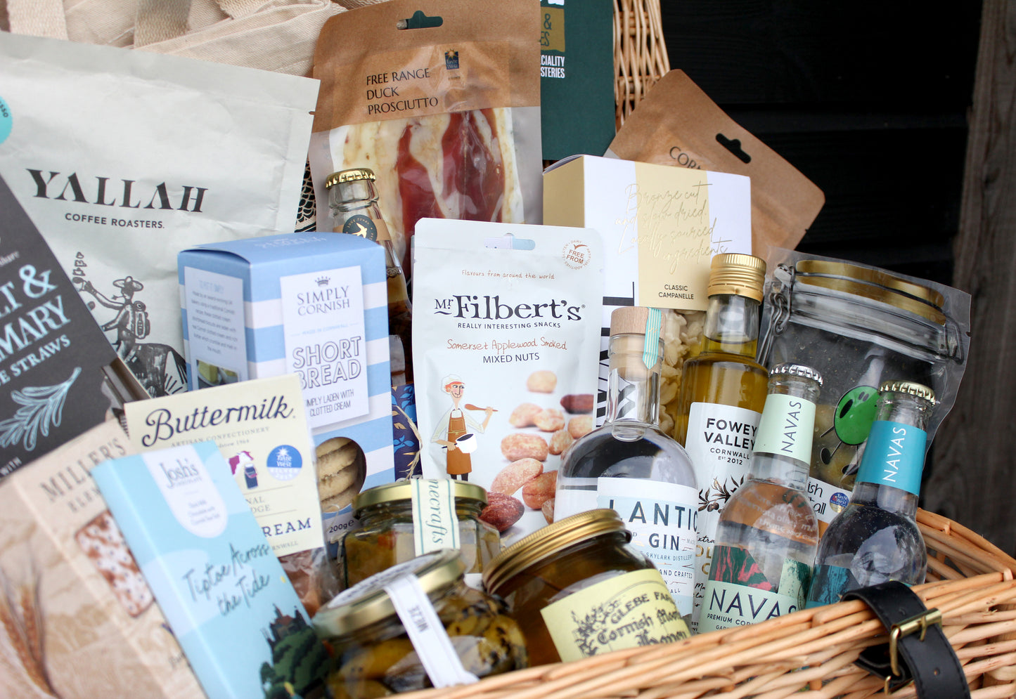 The Farmshop Hamper - Medium