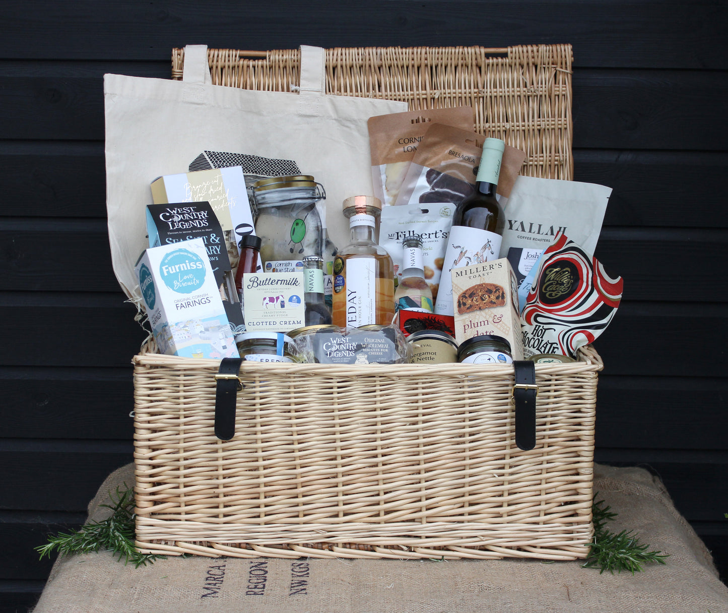 The Farmshop Hamper - Large